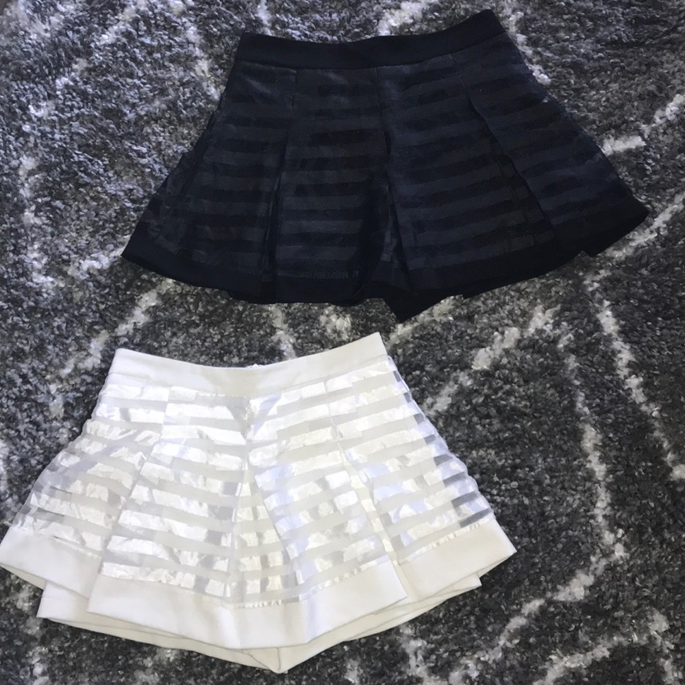 🧨Black & white skort handmade in Thailand size 2